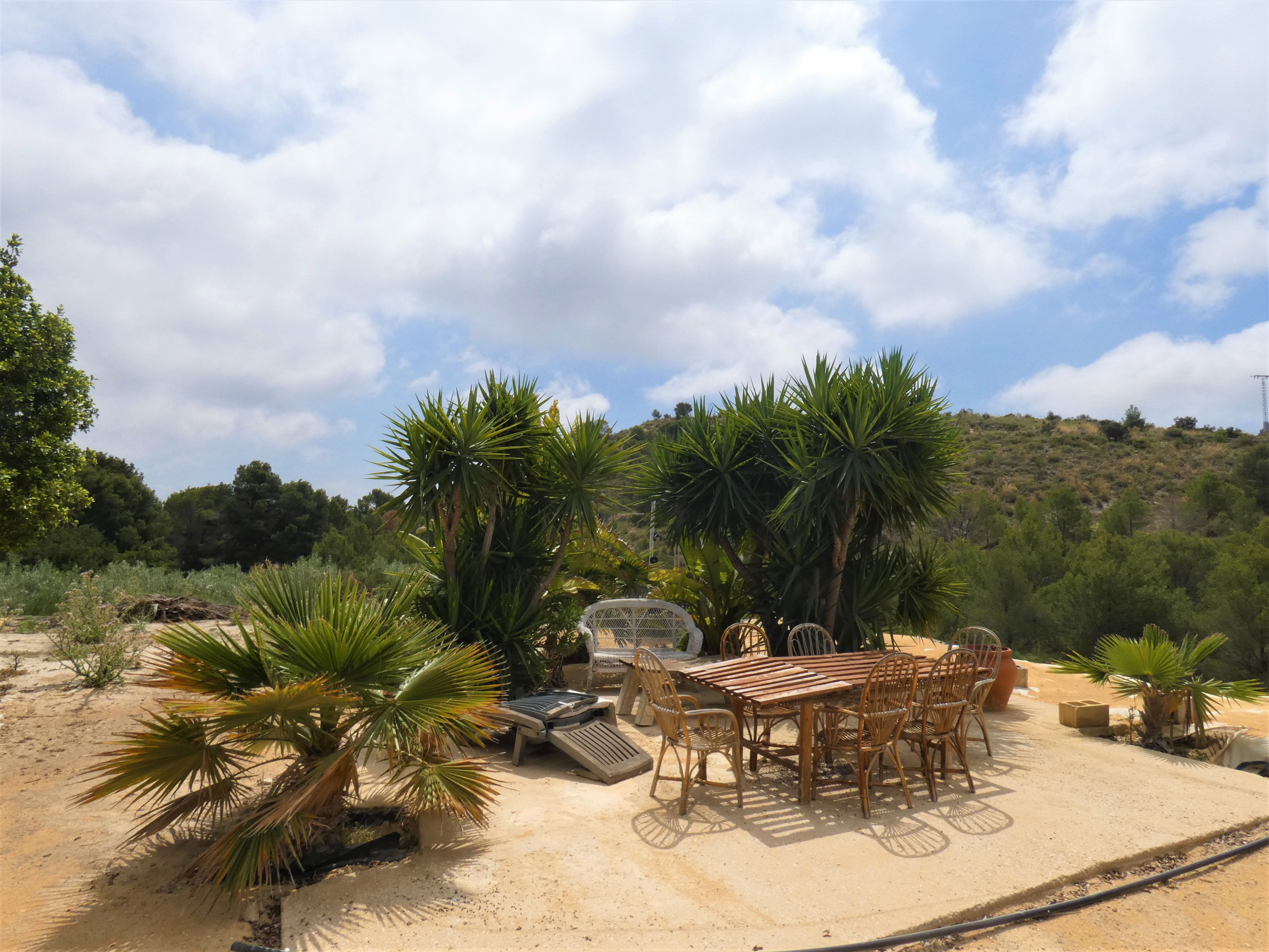 Spacious mountain villa above Villajoyosa