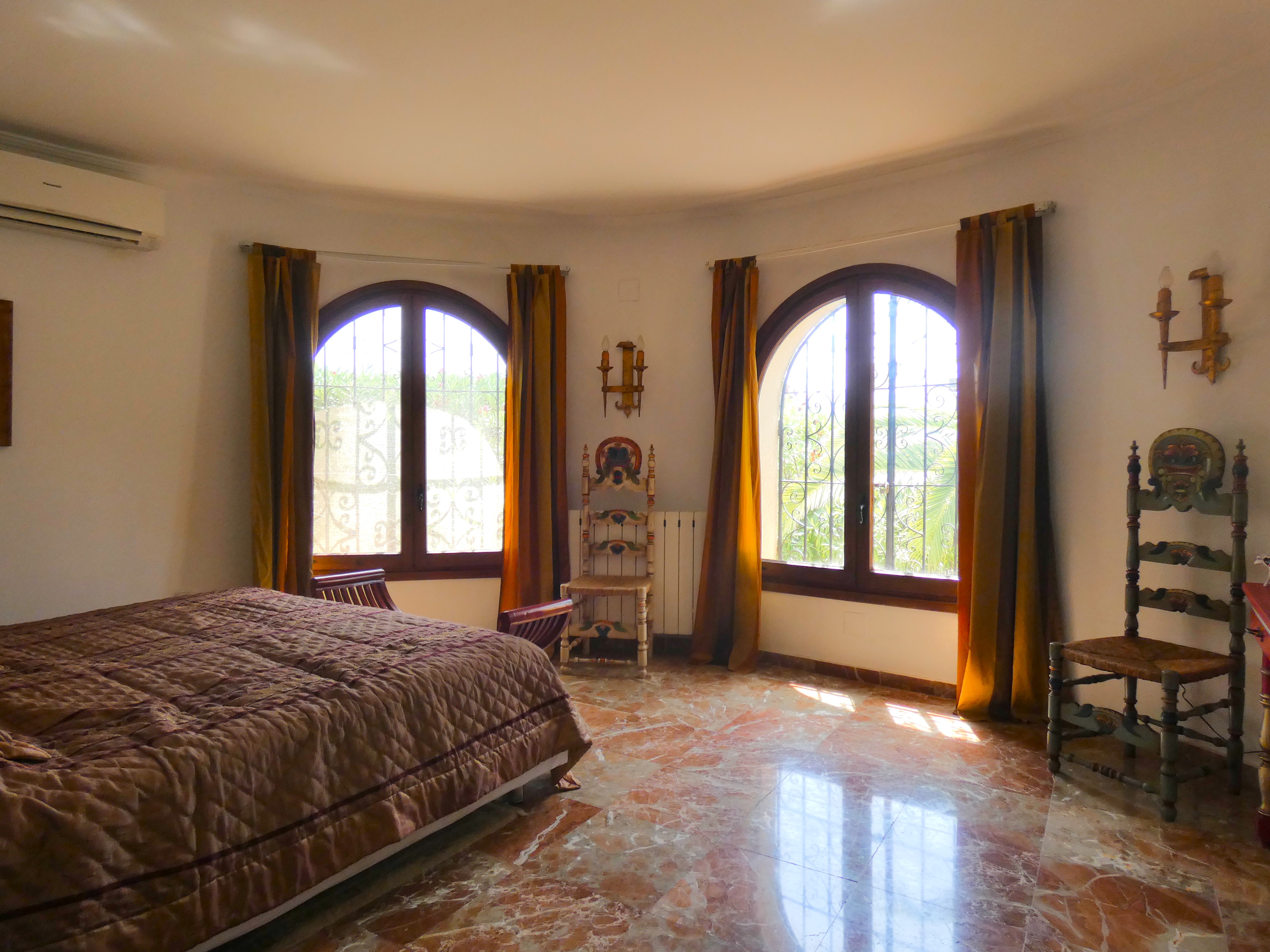 Property thumbnail 16